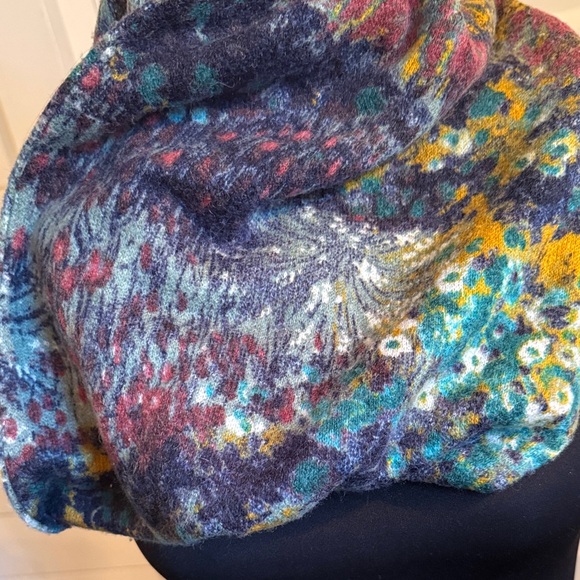 Multicolor Infinity Scarf - Picture 2 of 4